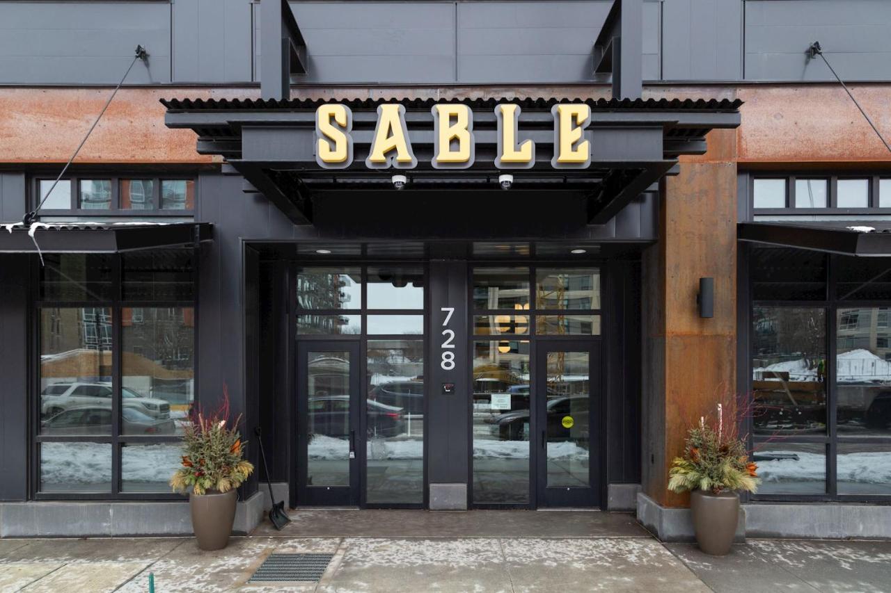 Sable 87 - One Bedroom Minneapolis Bagian luar foto